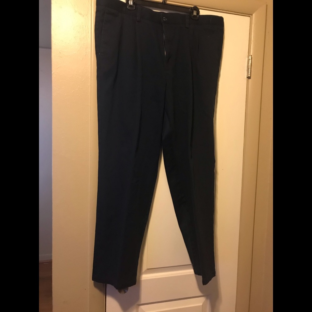 Dockers Navy Blue w42 L32, Double Pleated Front